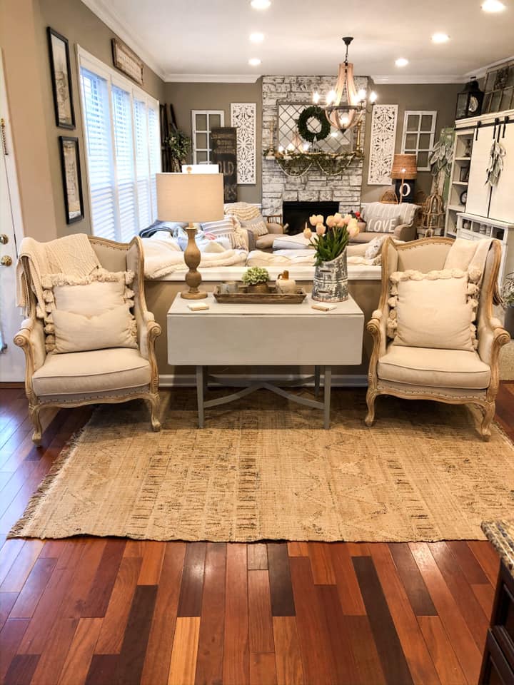 In-home styling: Kitchen Sitting Area