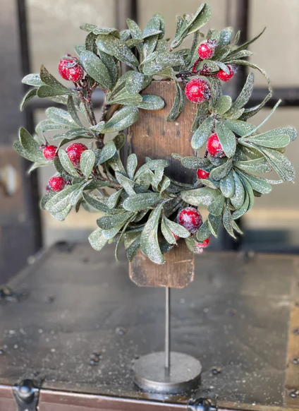Crystalline Mistleberry Candle Ring