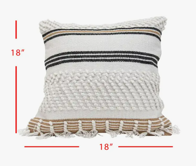 Daxton Pillow