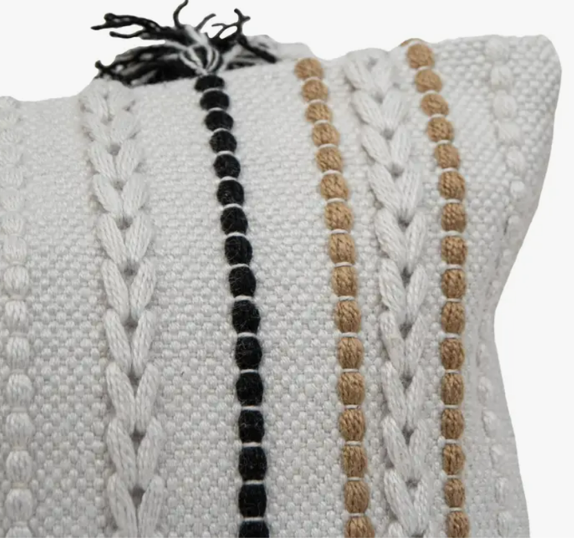 Ezra Pillow