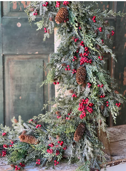 Divinity Berry Cedar Garland