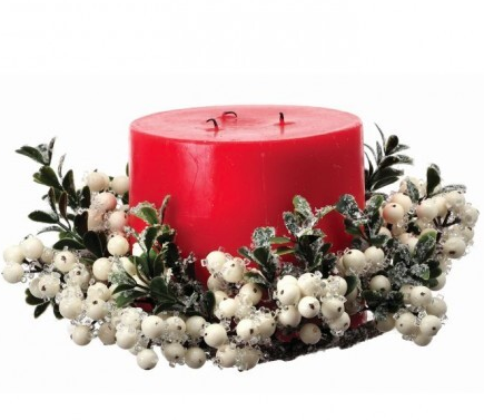 Iced Berry Boxwood Candle Ring, White