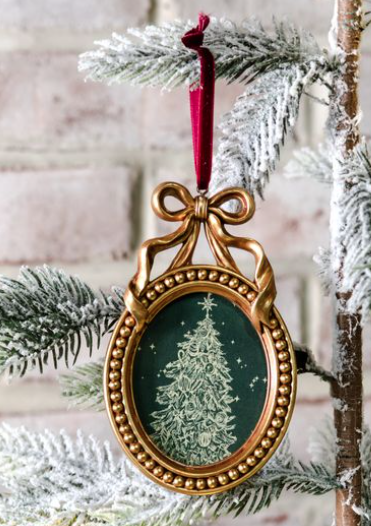 Gold Oval Frame Christmas Tree Ornament