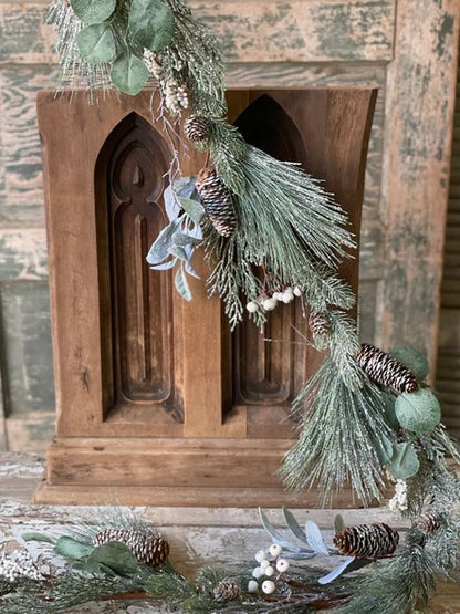 White Yule Berry & Pine Garland